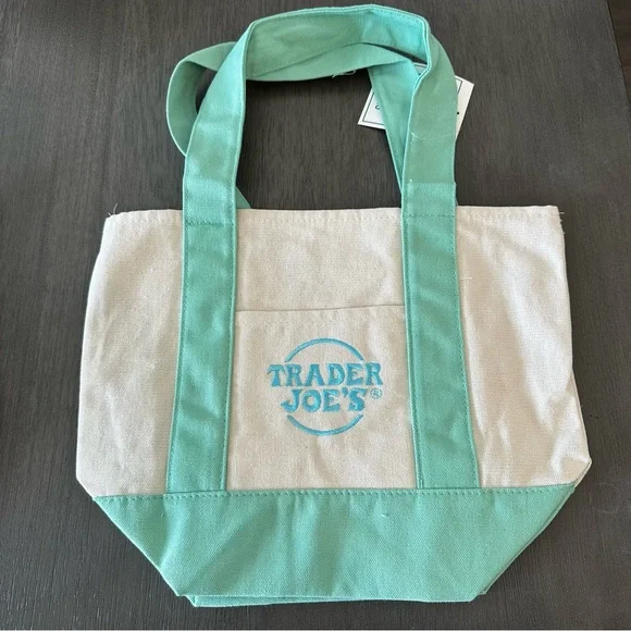 NWT Trader Joes Canvas Tote Bags Set of 4 - Picture 3 of 5